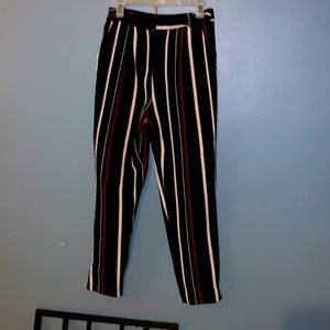 Forever 21 Women’s Straight legged pants. Size M
